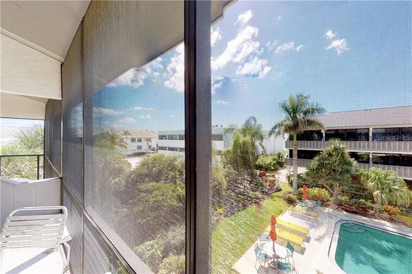 6814 GULF DR,  Holmes Beach,  FL 34217