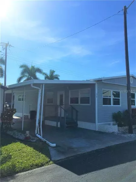 10315 CORTEZ RD W #26-1, Bradenton, FL 34210