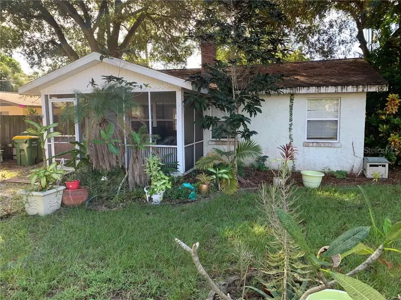 2174 HAWTHORNE ST, Sarasota, FL 34239