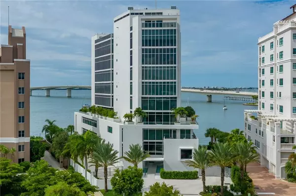 280 GOLDEN GATE PT #PH2, Sarasota, FL 34236