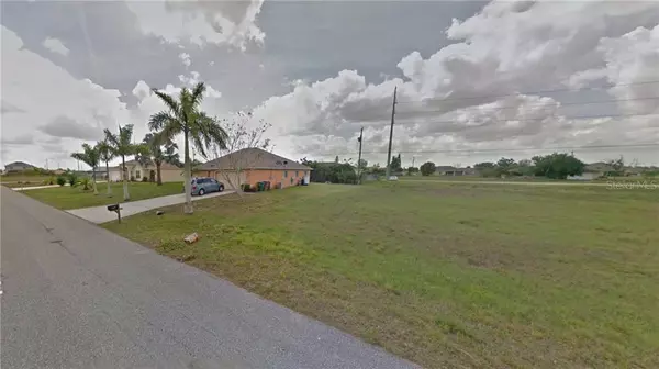 Cape Coral, FL 33993,318 NW 8TH TER