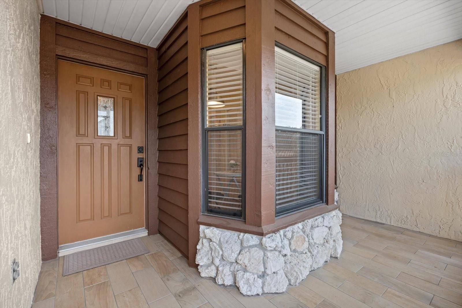 Sarasota, FL 34243,5753 AVISTA DR