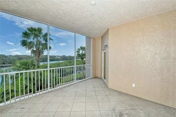 Sarasota, FL 34231,5531 CANNES CIR #301