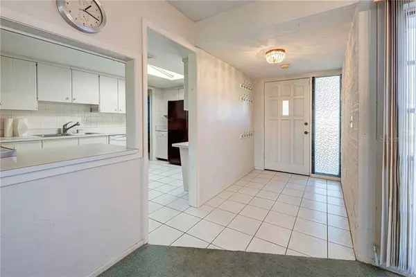 Sarasota, FL 34239,3228 SUFFOLK LN #404