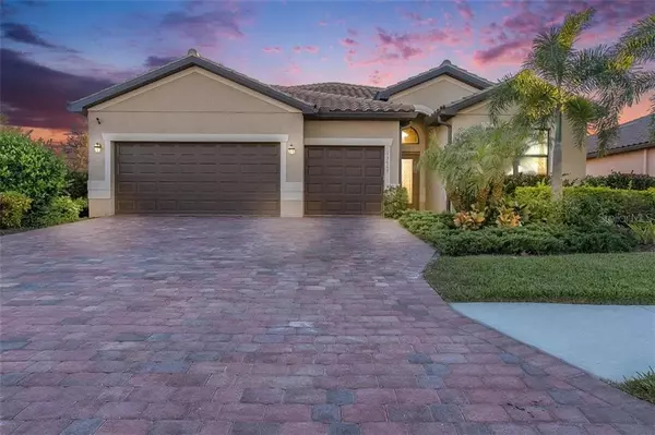 13607 AMERICAN PRAIRIE PL, Lakewood Ranch, FL 34211