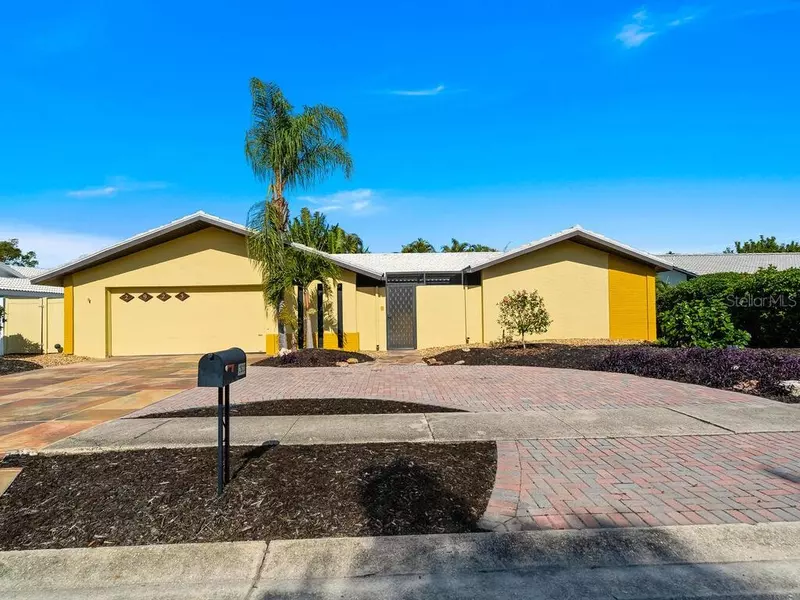 2923 CAPTIVA WAY, Sarasota, FL 34231