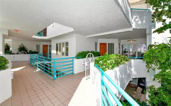 Longboat Key, FL 34228,340 GULF OF MEXICO DR #123