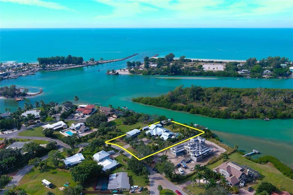 530 LYONS BAY RD, Nokomis, FL 34275