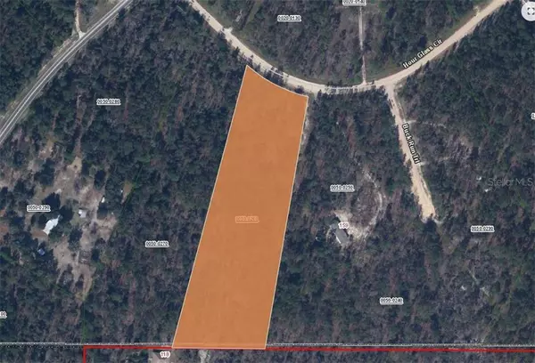 153 HOUR GLASS CIR, Hawthorne, FL 32640