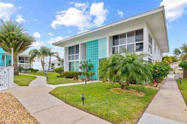 5400 GULF DR #24, Holmes Beach, FL 34217