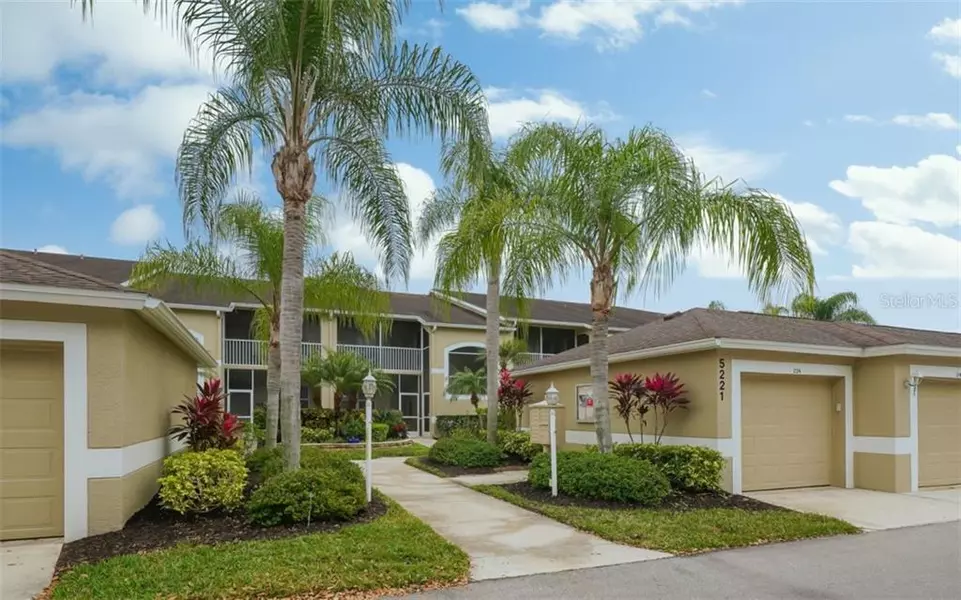 5221 MAHOGANY RUN AVE #213, Sarasota, FL 34241