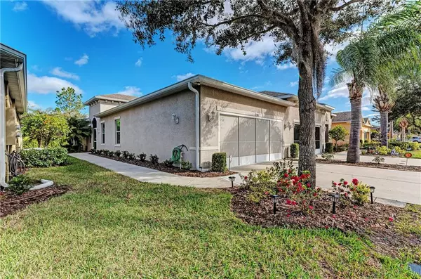 2345 OAKLEY GREEN DR, Sun City Center, FL 33573