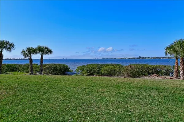 1010 TIDEWATER SHORES LOOP #105, Bradenton, FL 34208