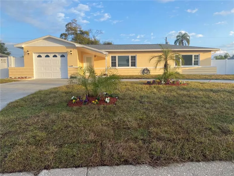 11715 84TH AVE, Seminole, FL 33772