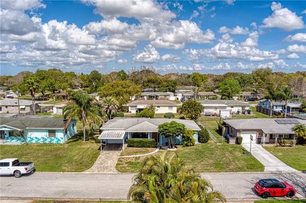 5401 24TH TER N, St Petersburg, FL 33710