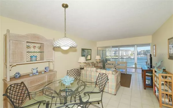 Longboat Key, FL 34228,4350 CHATHAM DR #E207