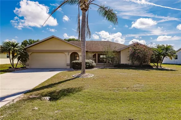 32 SEASONS DR, Punta Gorda, FL 33983