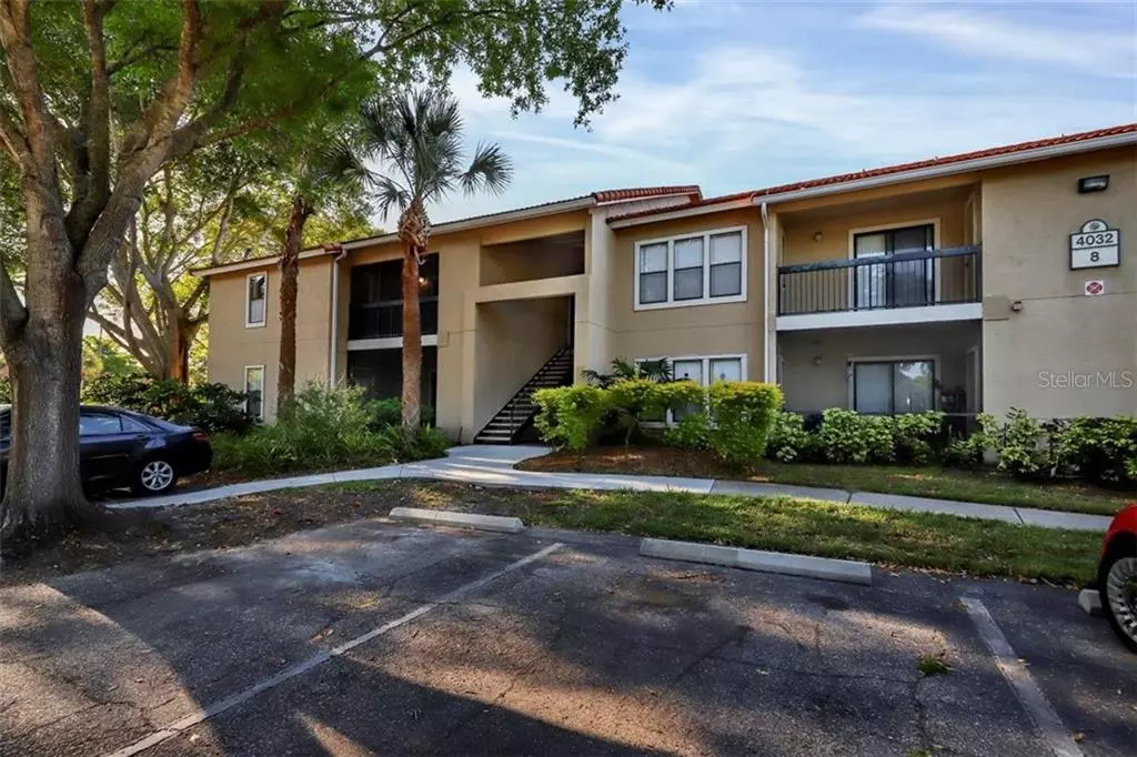 Sarasota, FL 34238,4032 CROCKERS LAKE BLVD #821