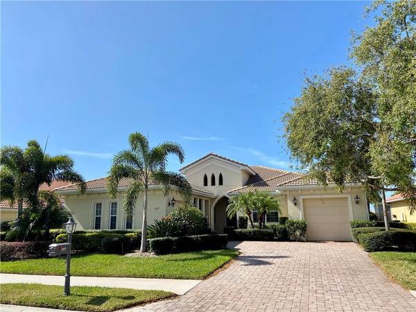 257 MARTELLAGO DR, North Venice, FL 34275