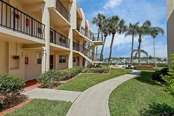 Venice, FL 34285,260 SANTA MARIA ST #311