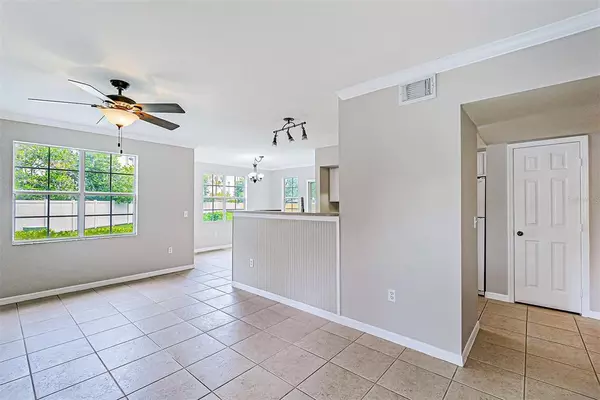 Sarasota, FL 34237,1185 VILLAGIO CIR #105