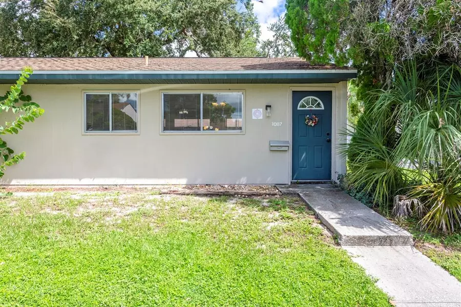 1087 LONGFELLOW CIR, Sarasota, FL 34243