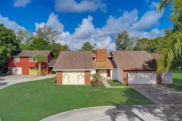 1305 GREENFIELD CIR, Venice, FL 34292