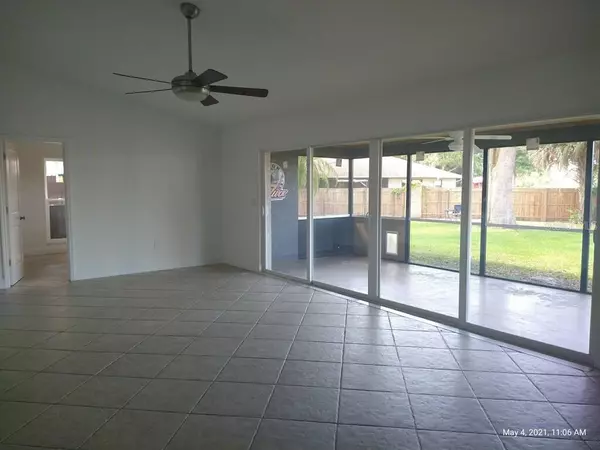 Sarasota, FL 34234,2806 NORTHWOOD CIR