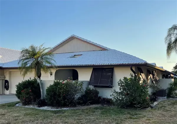 122 SANDSTONE CIR, Venice, FL 34293