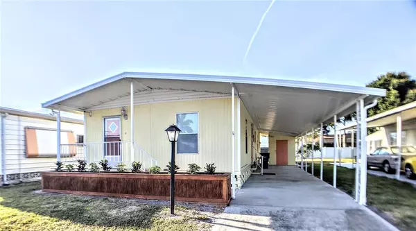 921 49TH AVE W, Bradenton, FL 34207