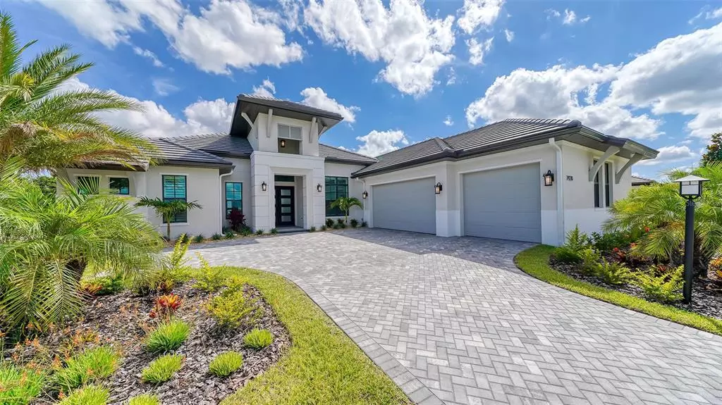 7928 MAINSAIL LN, Sarasota, FL 34240