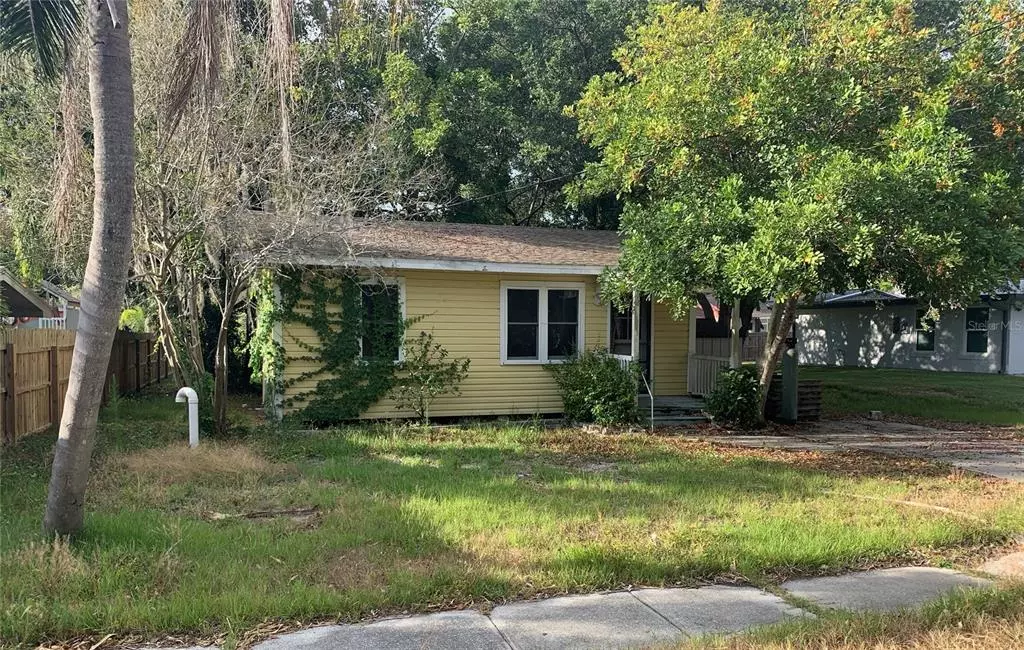 Sarasota, FL 34231,2613 OAKMERE LN