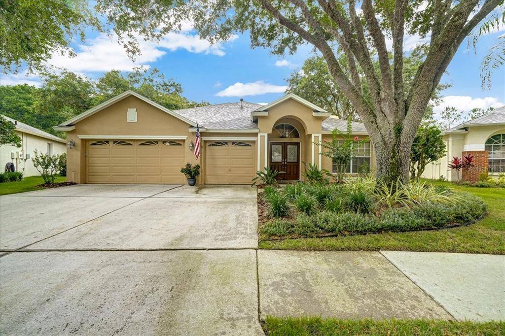 9454 HUNTERS POND DR, Tampa, FL 33647