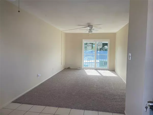 Sarasota, FL 34239,3101 BEE RIDGE RD #221