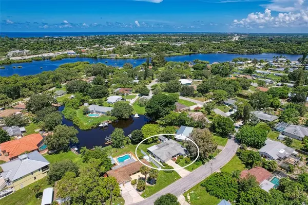 513 DONA DR, Nokomis, FL 34275