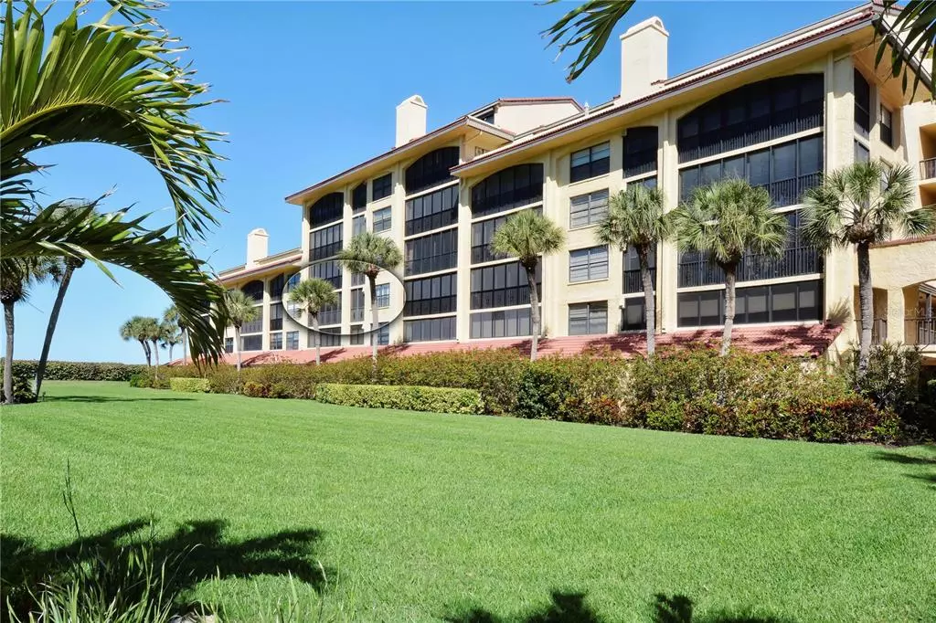 Sarasota, FL 34242,8710 MIDNIGHT PASS RD #203B