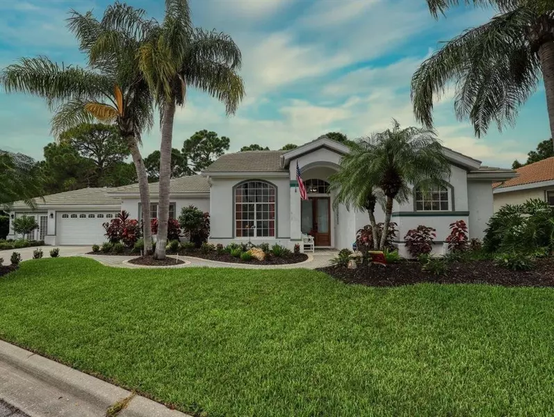 9032 HUNTINGTON POINTE DR, Sarasota, FL 34238