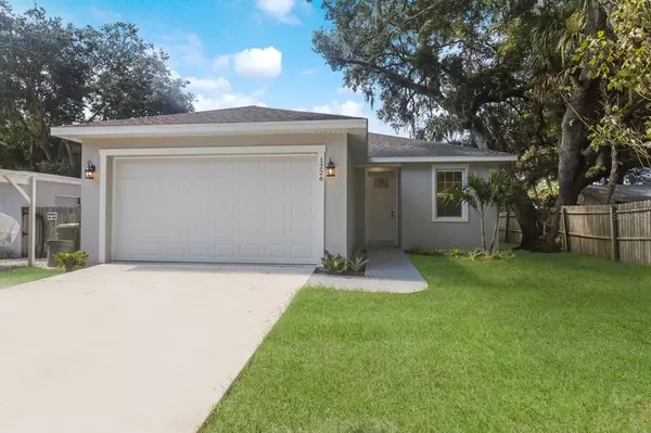 1226 42ND ST, Sarasota, FL 34234