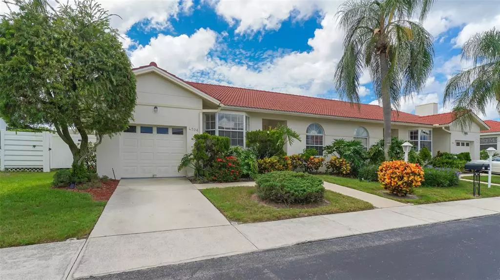 4706 61ST AVENUE TER W, Bradenton, FL 34210