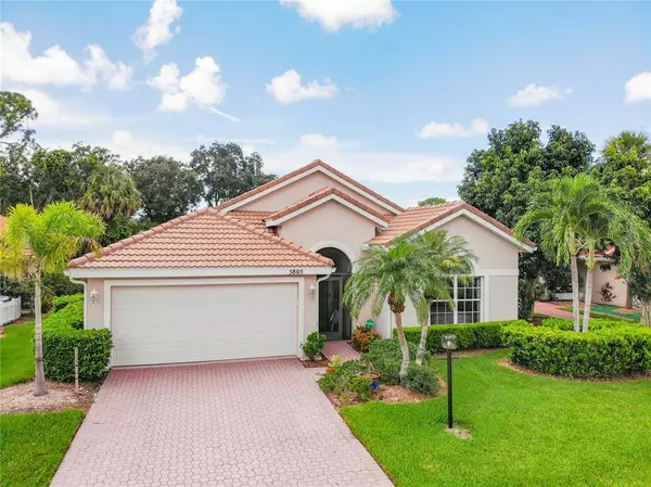 Sarasota, FL 34243,5805 FAIRWOODS CIR