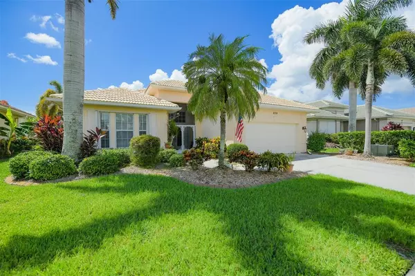 639 LAKESCENE DR, Venice, FL 34293