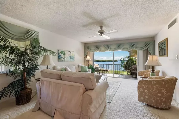 Longboat Key, FL 34228,4234 GULF OF MEXICO DR #H2