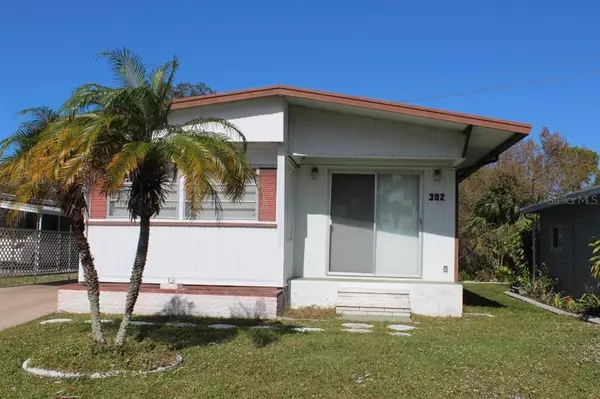 302 OUTER DR W, Venice, FL 34285