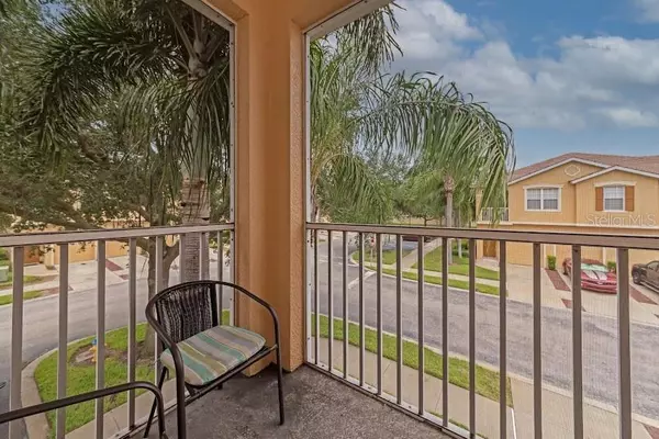 Sarasota, FL 34243,3404 PARKRIDGE CIR #35-203