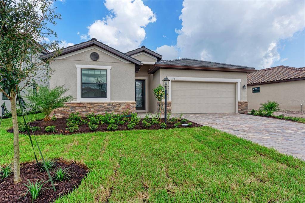 6538 CLAIRBORNE LN, Bradenton, FL 34211
