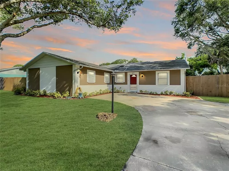 517 65TH AVE E, Bradenton, FL 34203