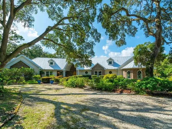 5912 13TH AVE E, Bradenton, FL 34208