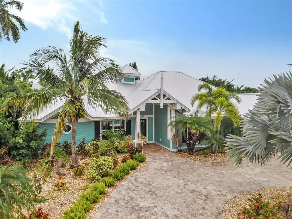 Holmes Beach, FL 34217,303 68TH ST