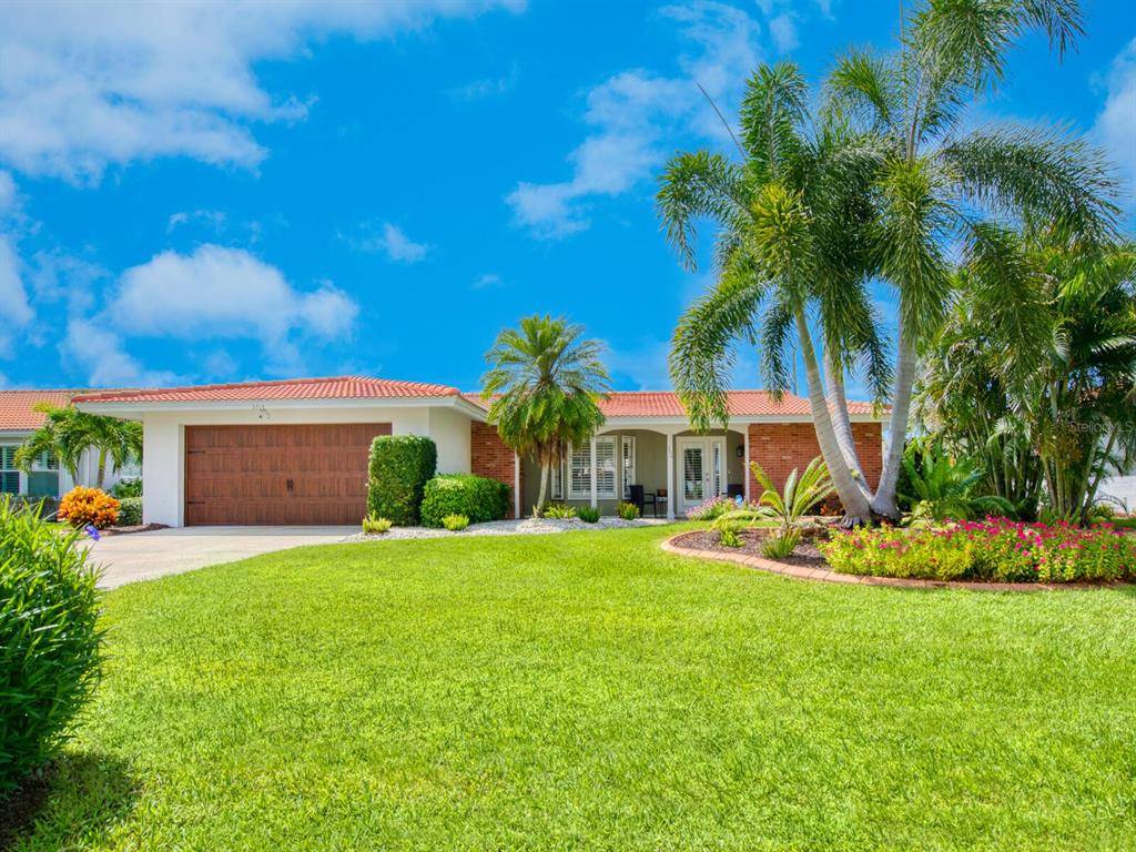 3314 SHEFFIELD CIR, Sarasota, FL 34239