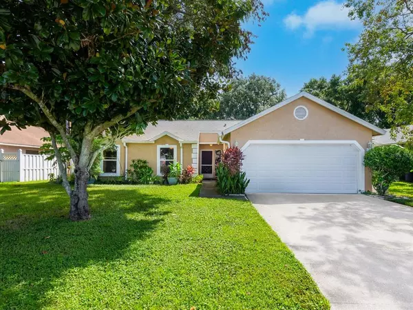 Sarasota, FL 34243,7674 37TH STREET CIR E